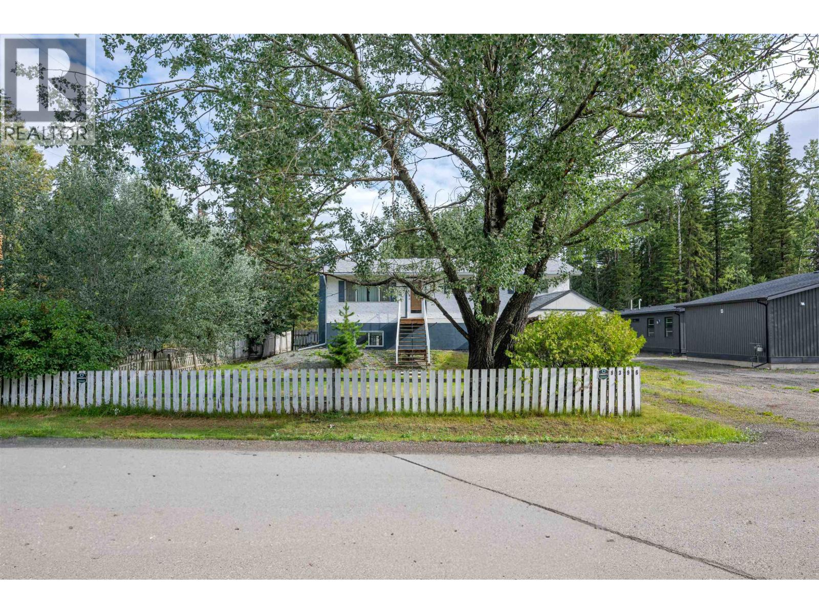 8396 CANTLE DRIVE, Prince George