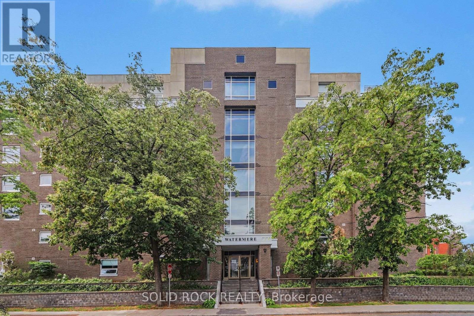 #303 30 CHARLEVOIX STREET - 1