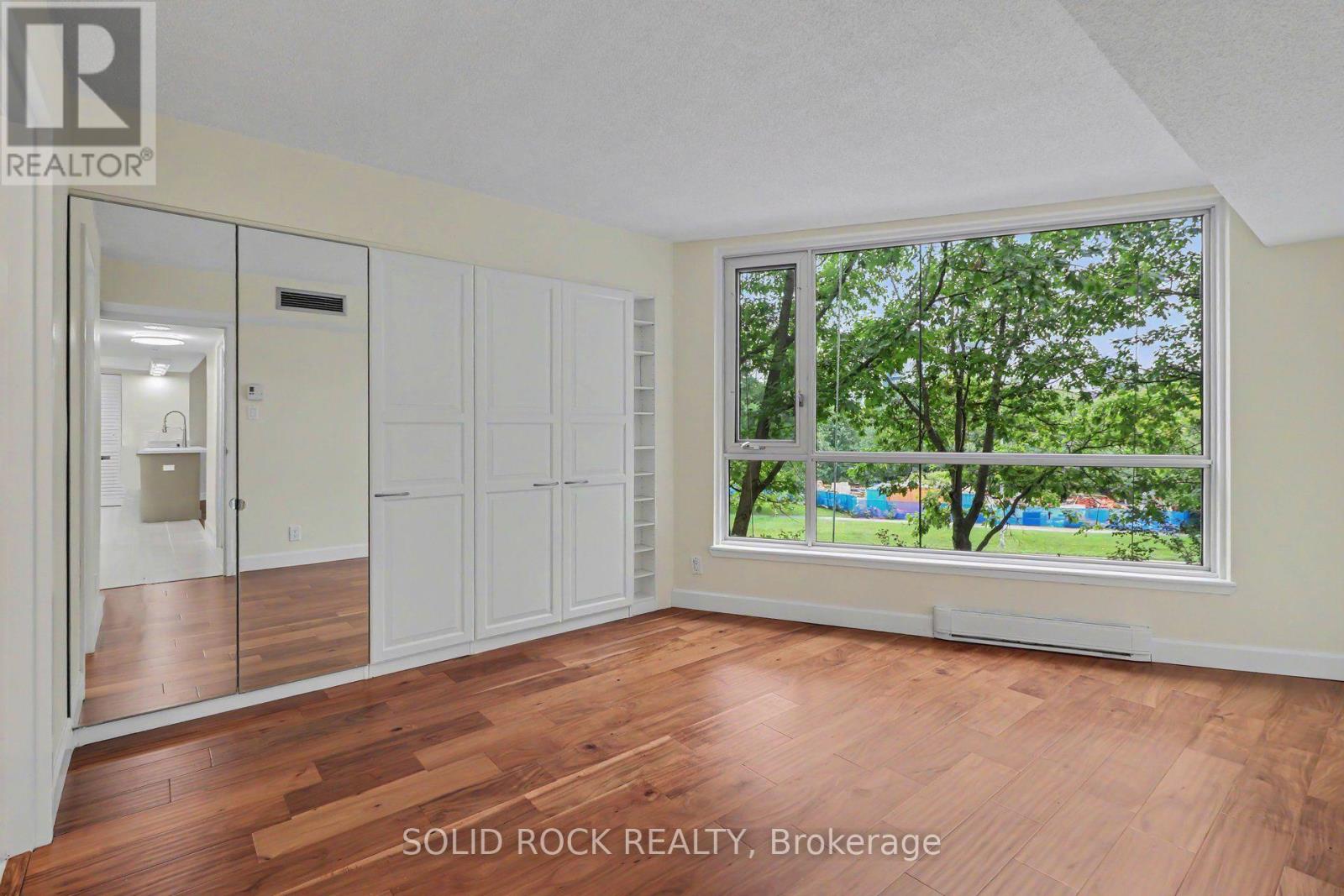 #303 30 CHARLEVOIX STREET - Image 16