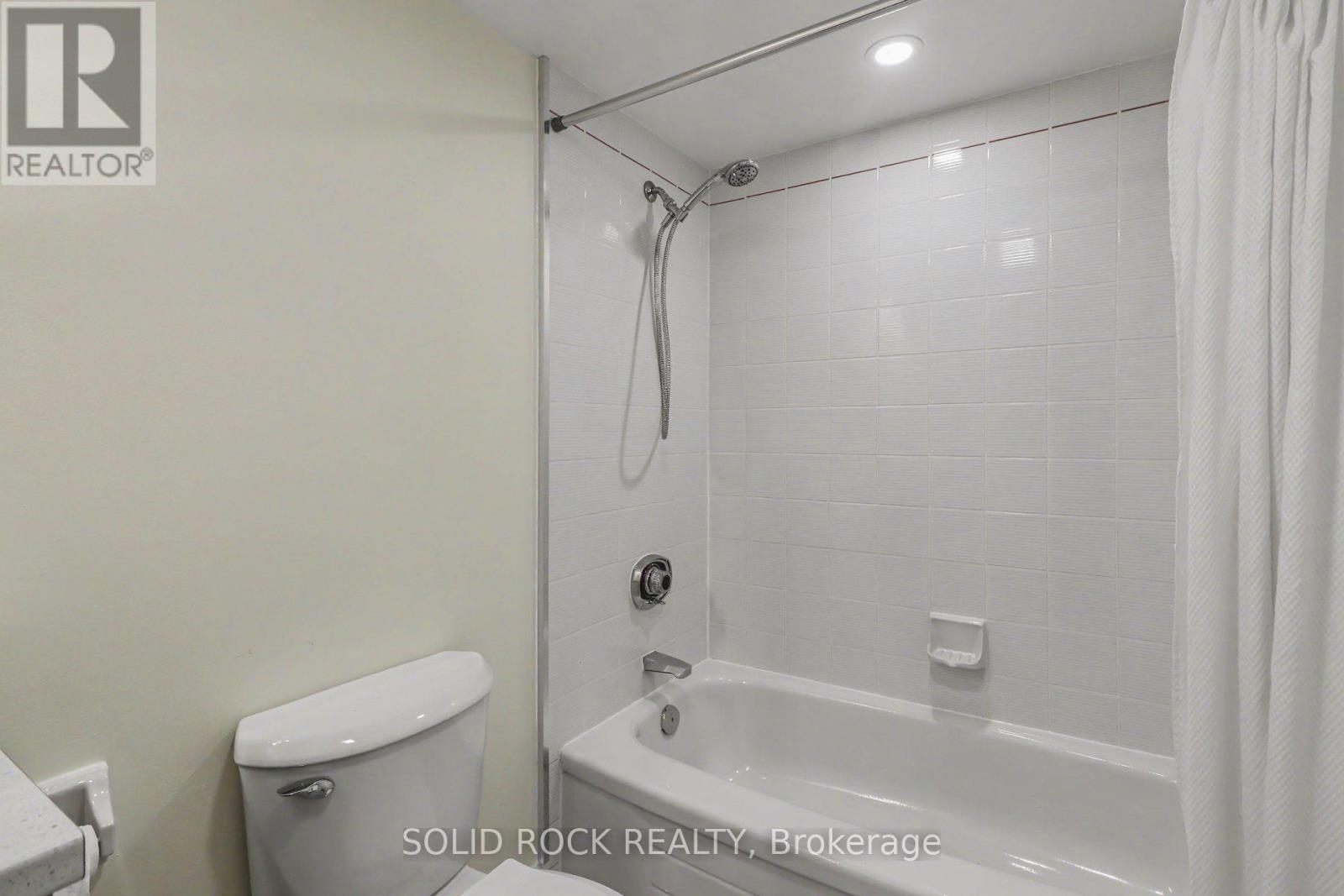 #303 30 CHARLEVOIX STREET - 18