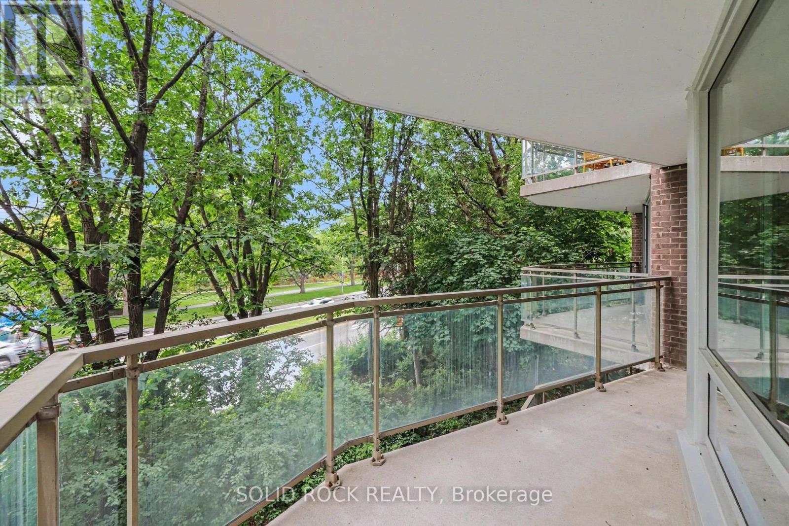#303 30 CHARLEVOIX STREET - 22