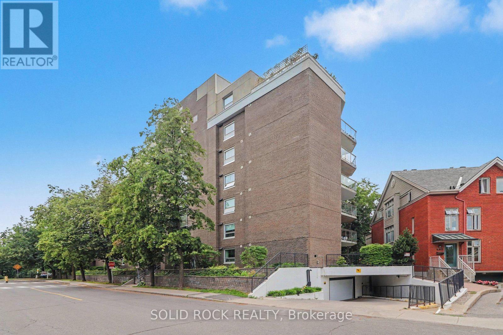 #303 30 CHARLEVOIX STREET - 23