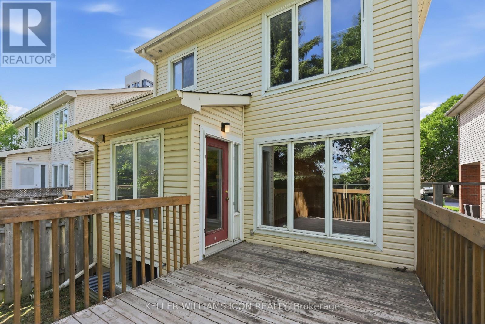 121 THORNBURY CRESCENT - Image 38