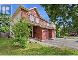 121 THORNBURY CRESCENT — photo 2
