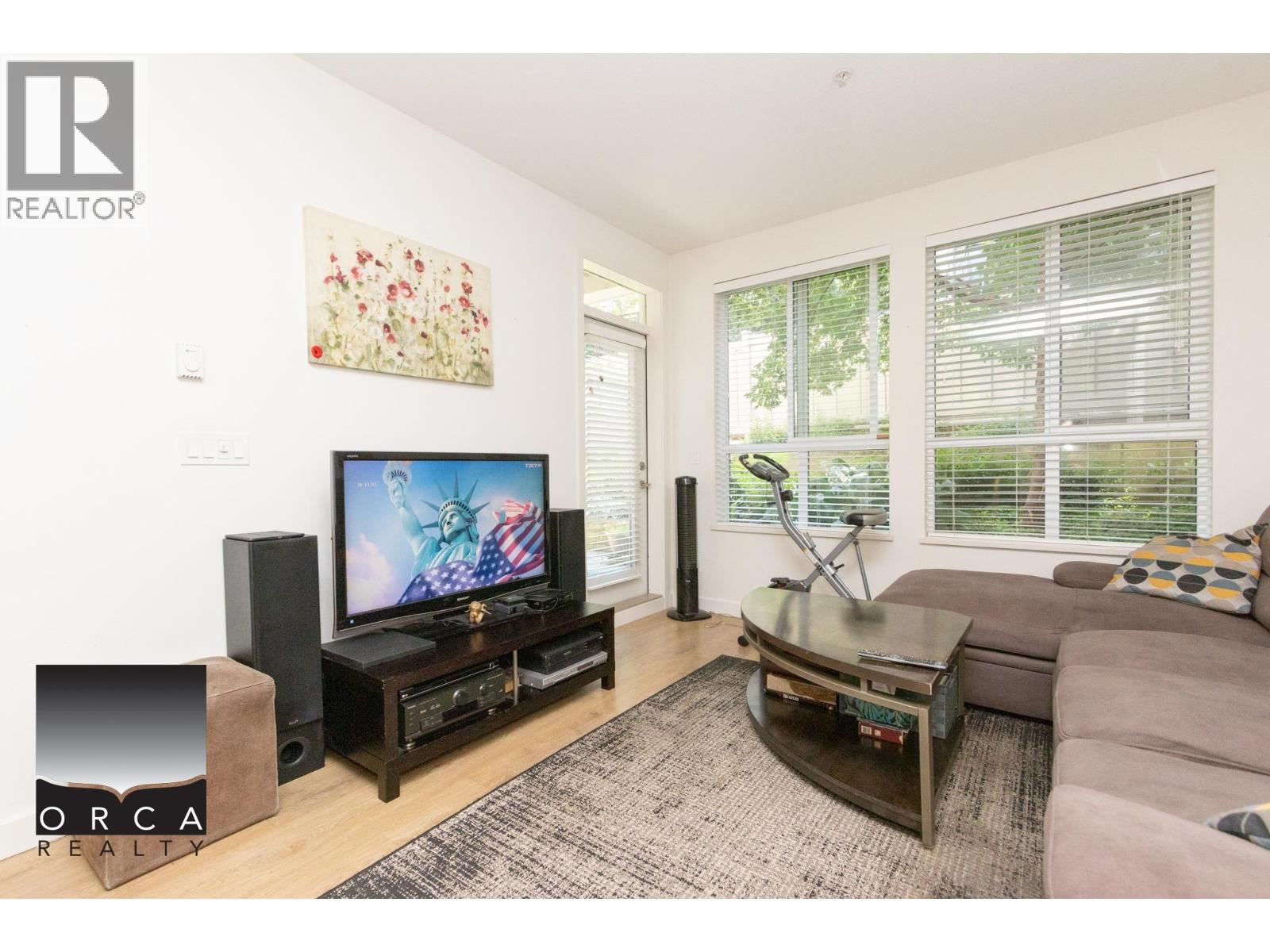 114 116 REGAN AVENUE, Coquitlam — photo 3