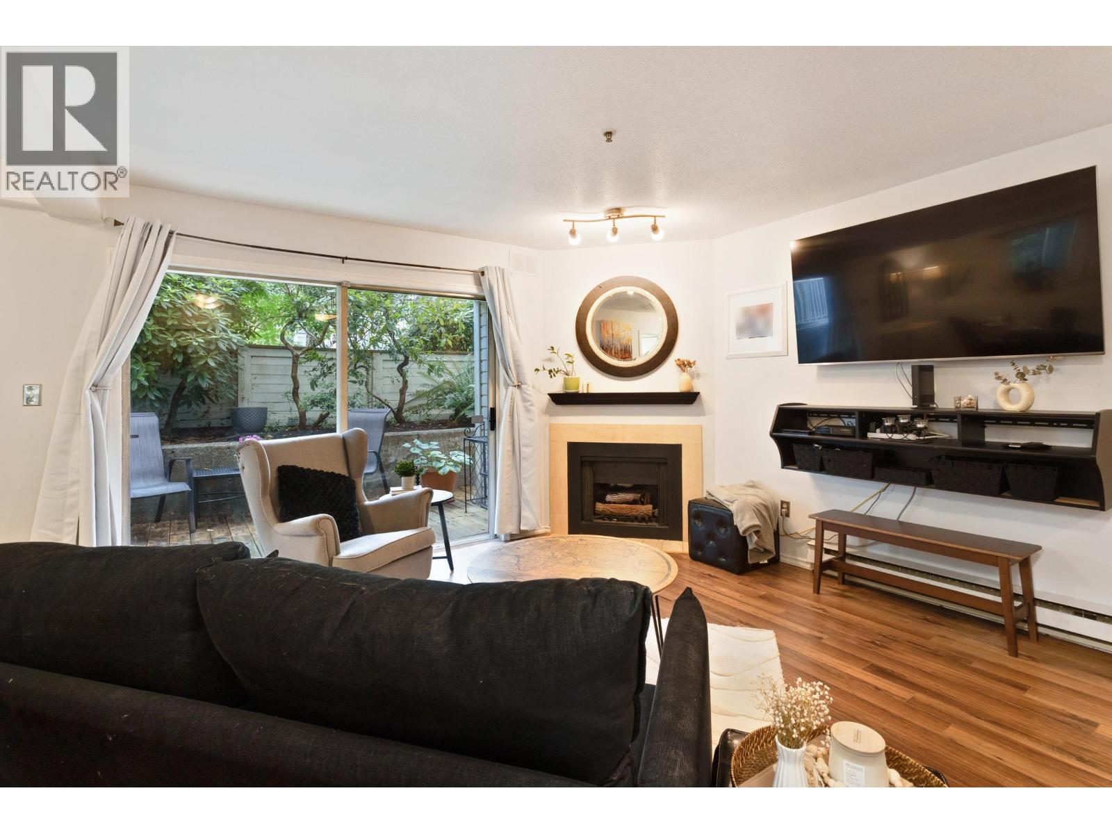 2 Bed, 2 Bath Apartment for Sale in Vancouver – 101 3270 W 4TH AVENUE, Vancouver – MLS# R3151054 - Image 6