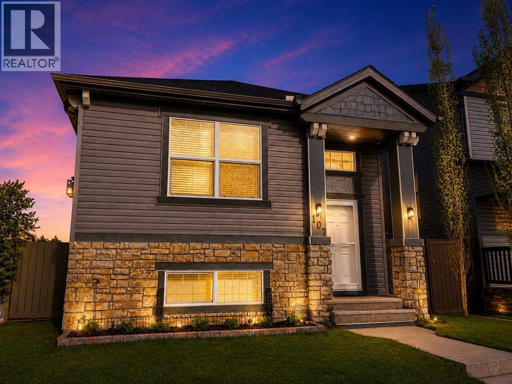 107 Skyview Springs Manor NE, Skyview Ranch, Calgary photo 1