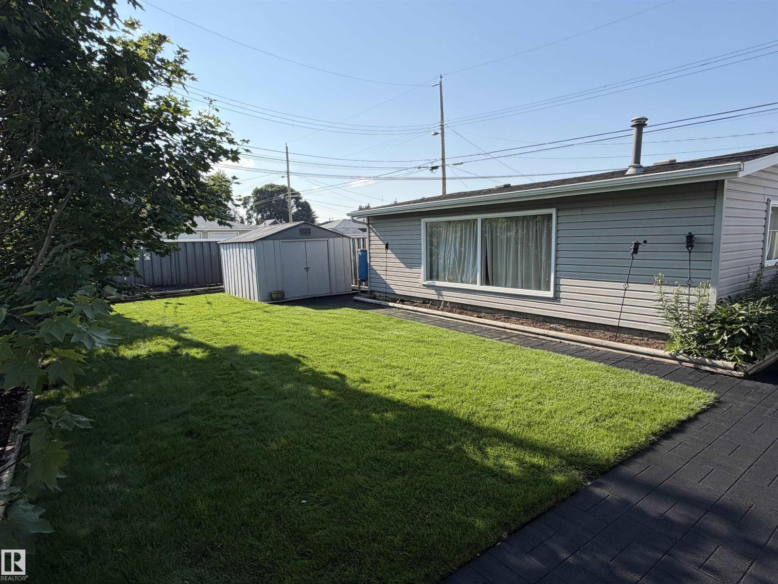 13304 70 ST NW - 8