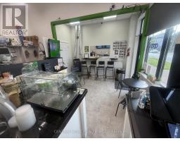 104 - 10376 Yonge St, Richmond Hill, ON L4C3B8 Photo 11