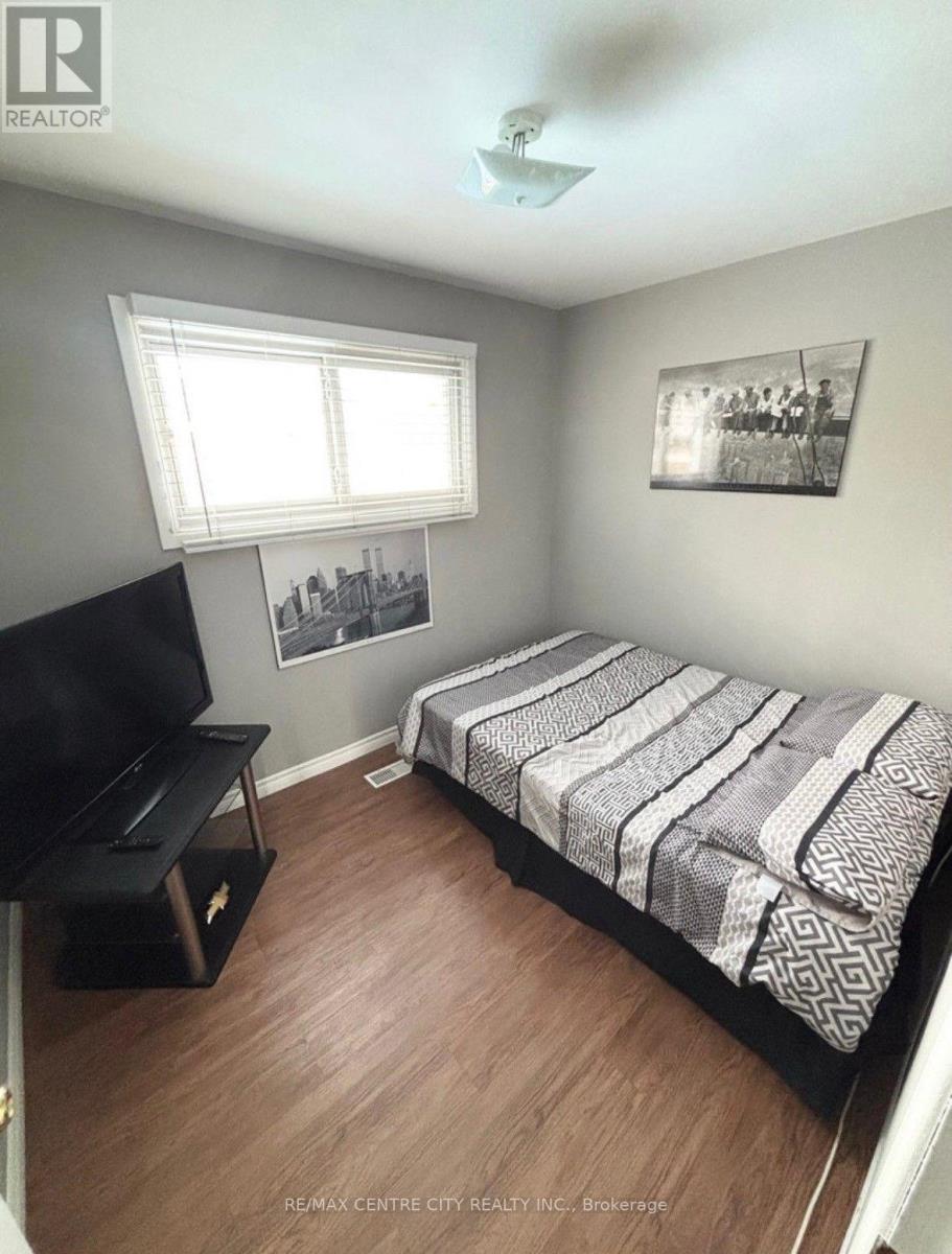 175 BANCROFT ROAD - 12