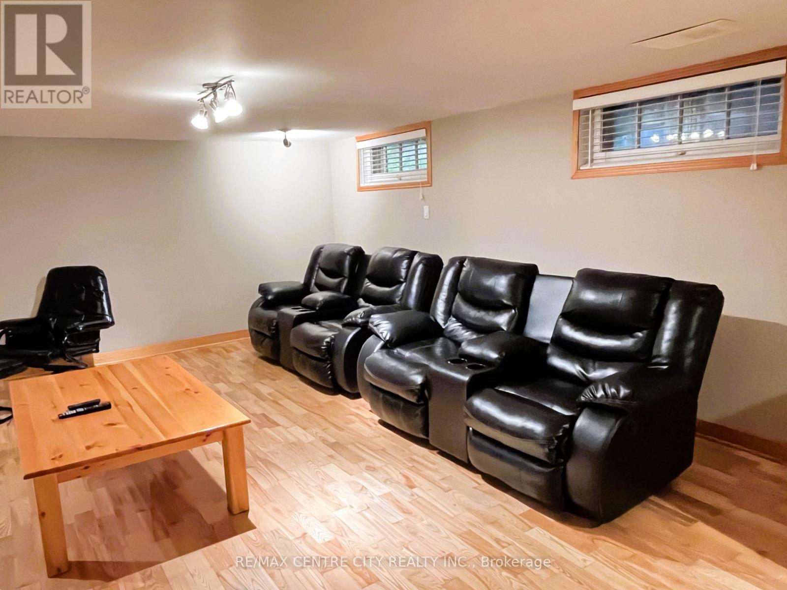 175 BANCROFT ROAD - 17