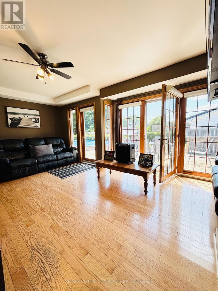 175 BANCROFT ROAD - 5