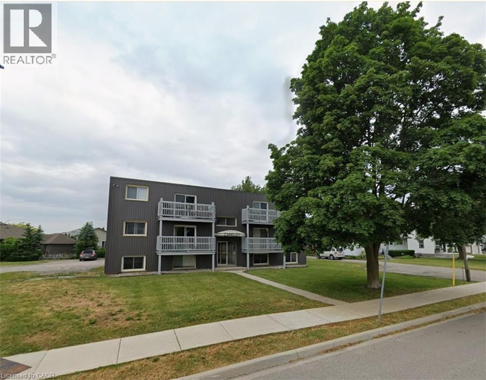 2047 MAIN Street S Unit# 4
