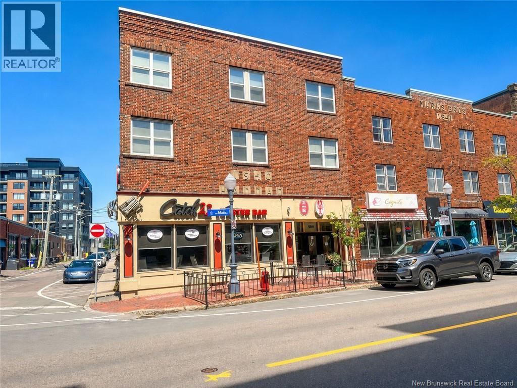 589 Main Street
