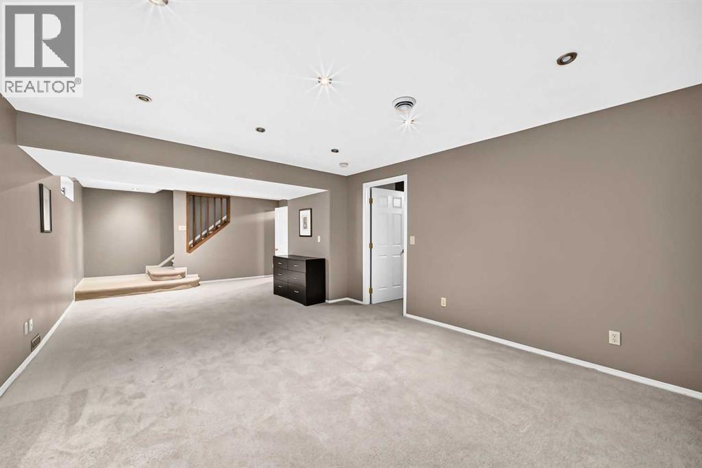 163 Valley Crest Close NW - Image 22