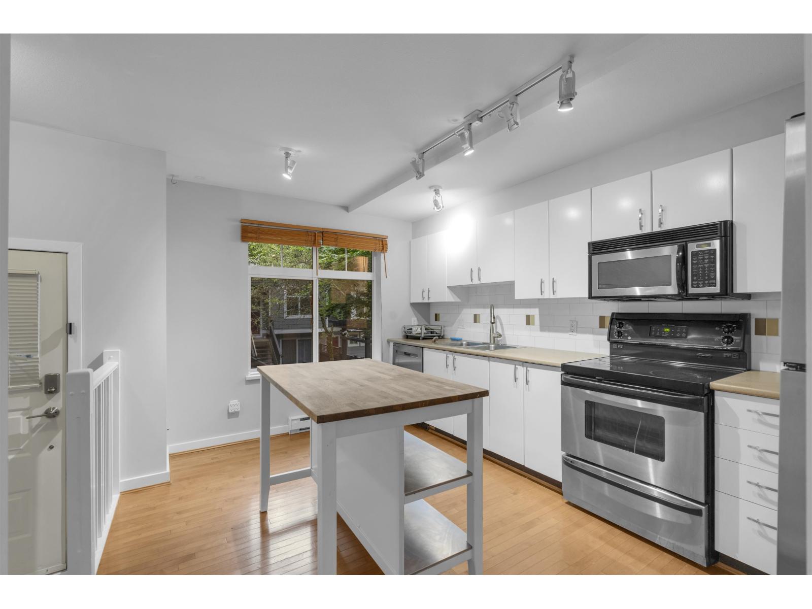 3 Bed, 2 Bath Apartment for Rent in Surrey – 146 15236 36 AVENUE, Surrey – MLS# R3151018 - Image 14