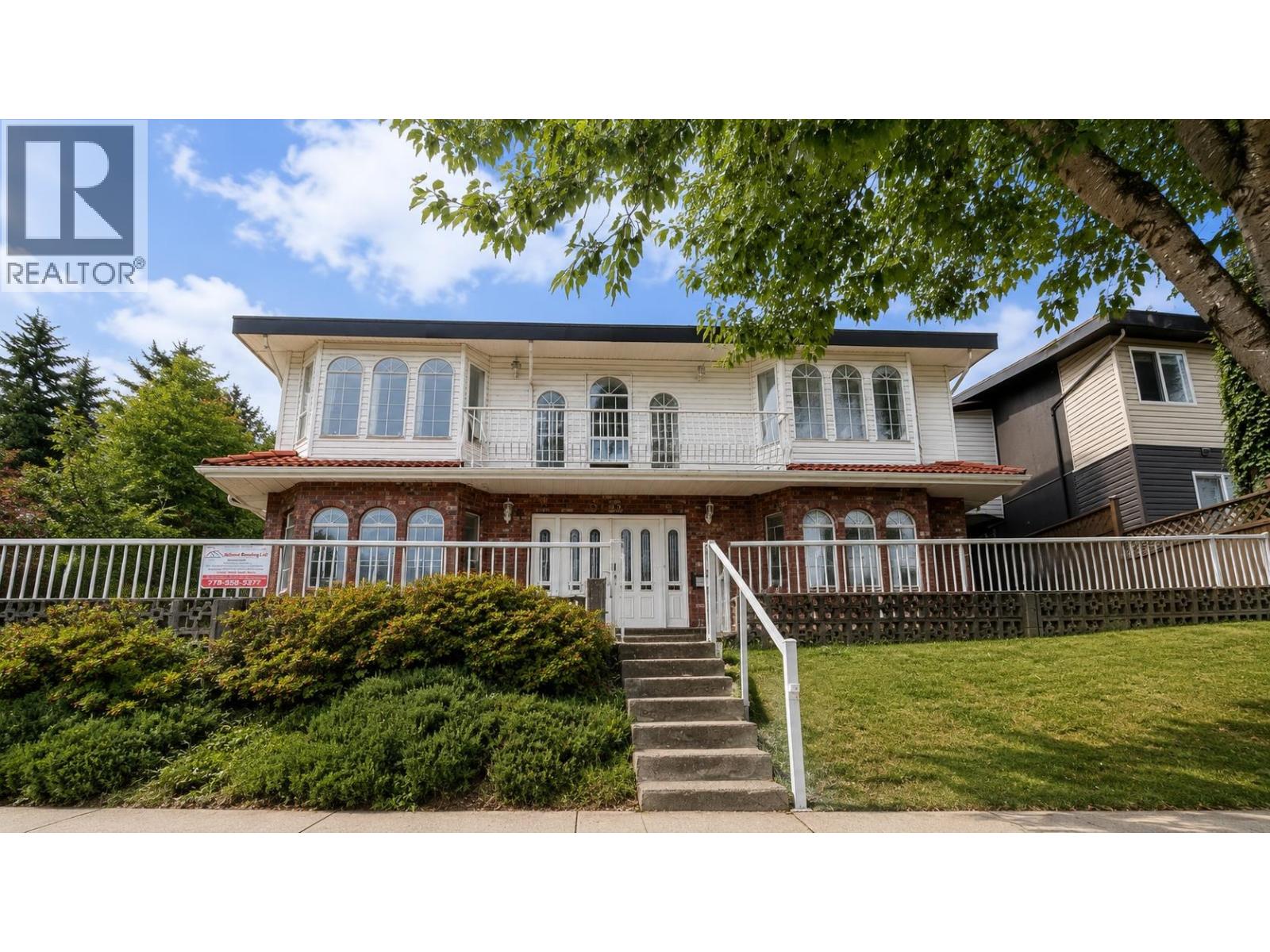 5135 MARINE DRIVE