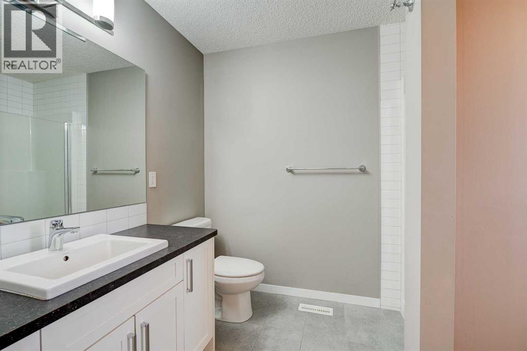 198 Masters Avenue SE - 16