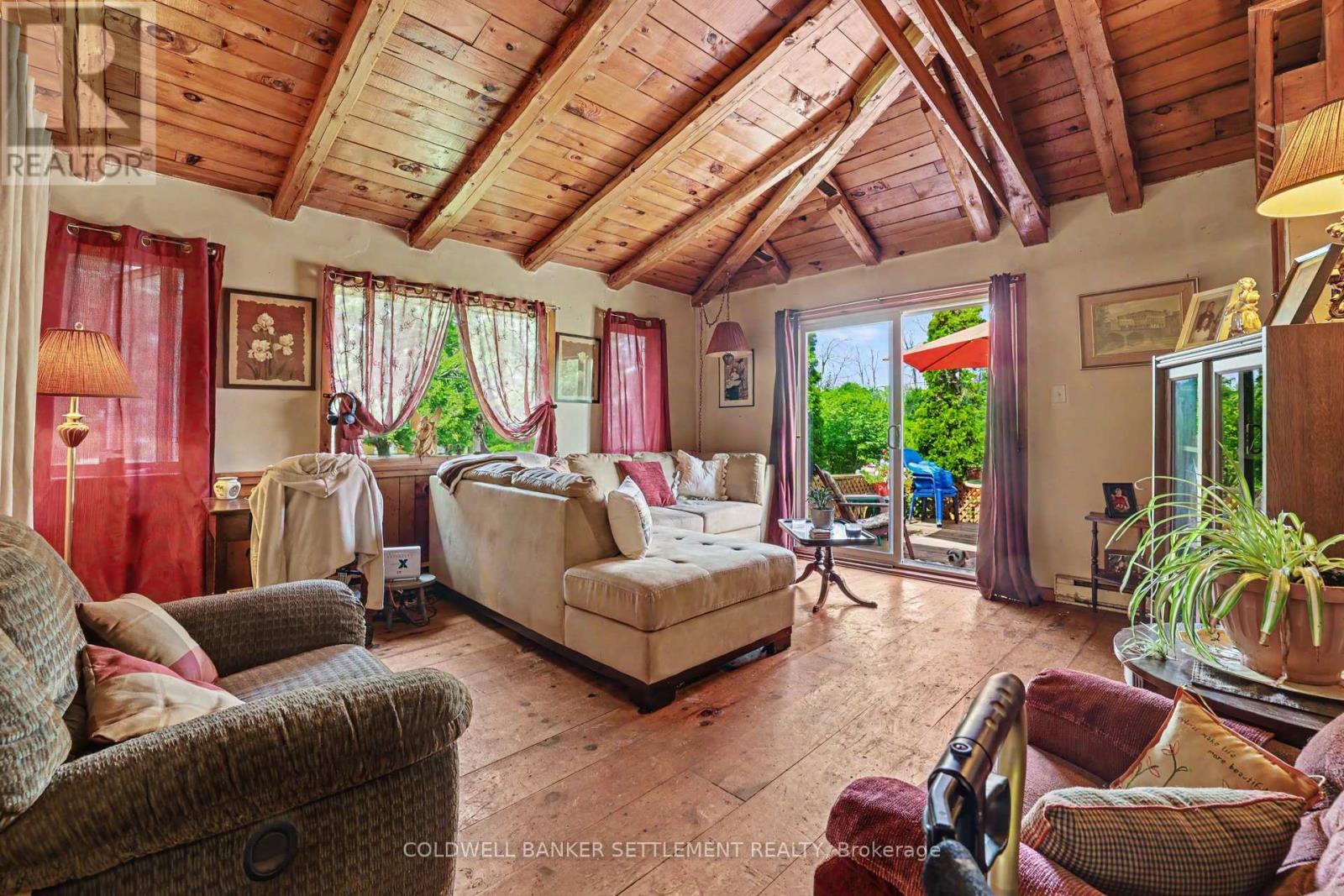 1092 RIDEAU FERRY ROAD - Image 12