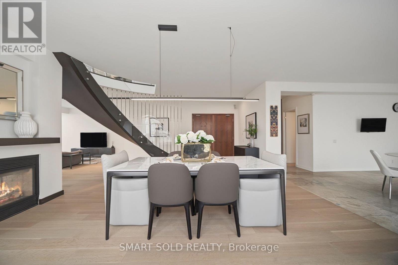 #PH01E 500 QUEENS QUAY W - Image 10
