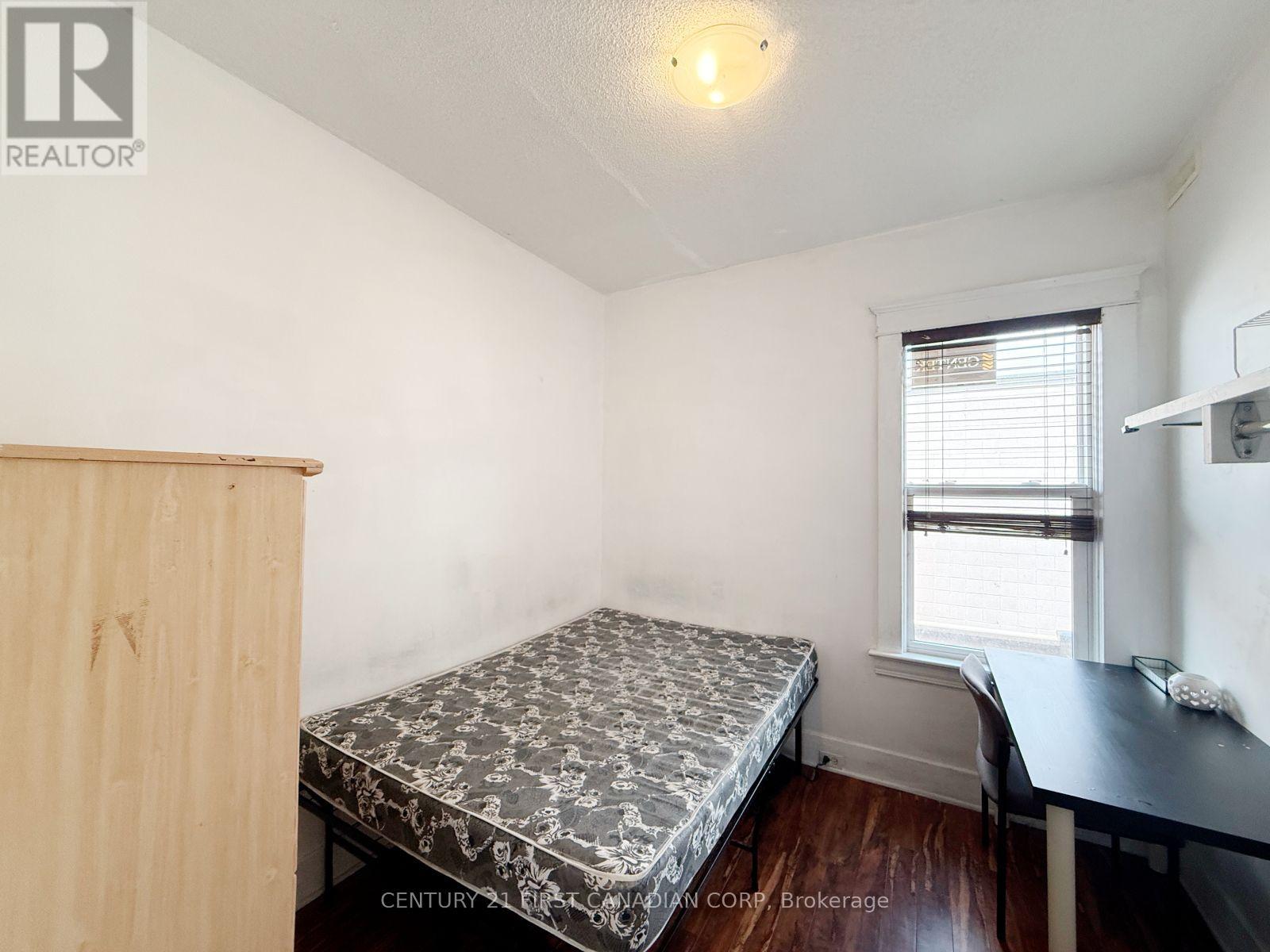827 QUEBEC STREET - 11