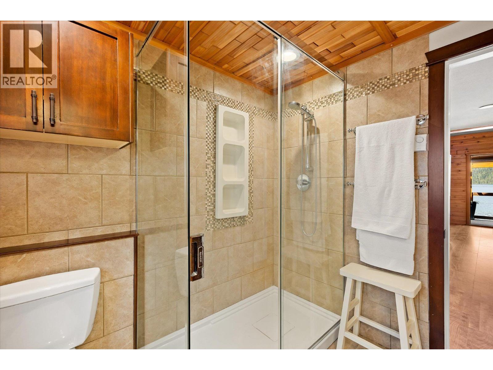 3546 MABEL LAKE Road - 29