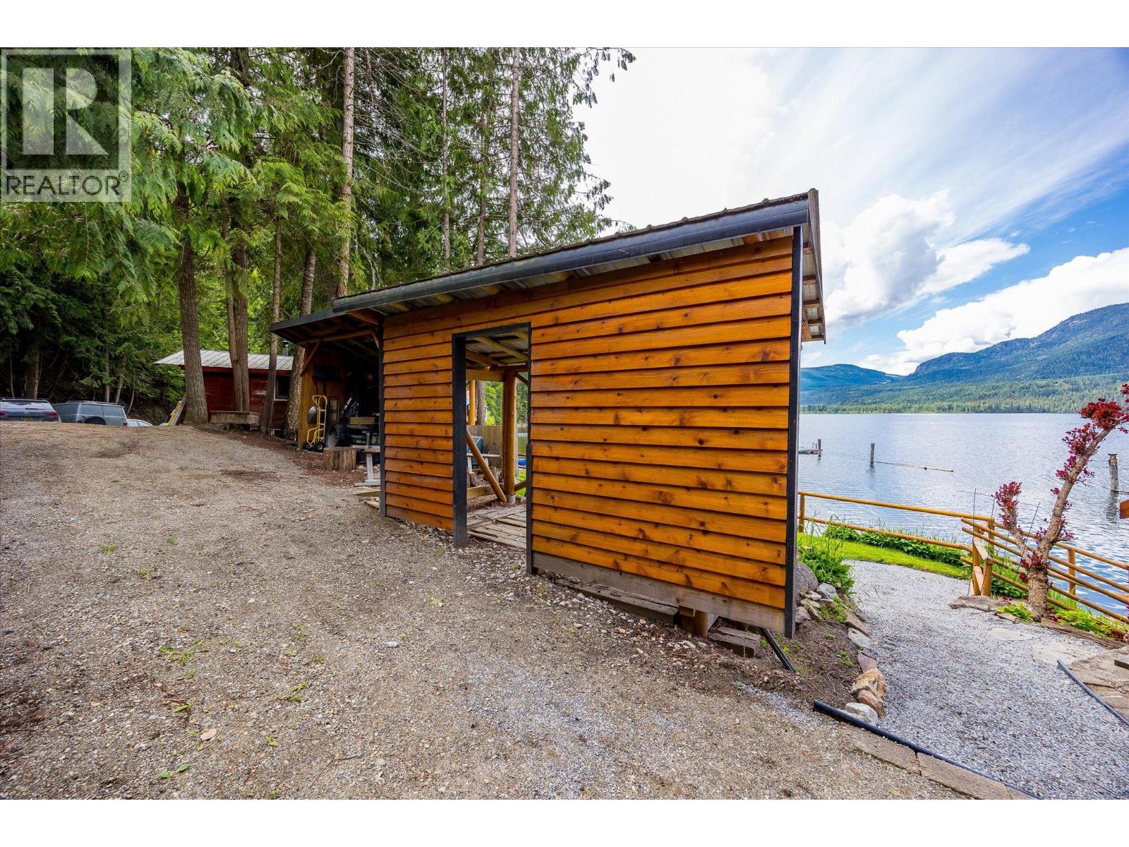3546 MABEL LAKE Road - 71
