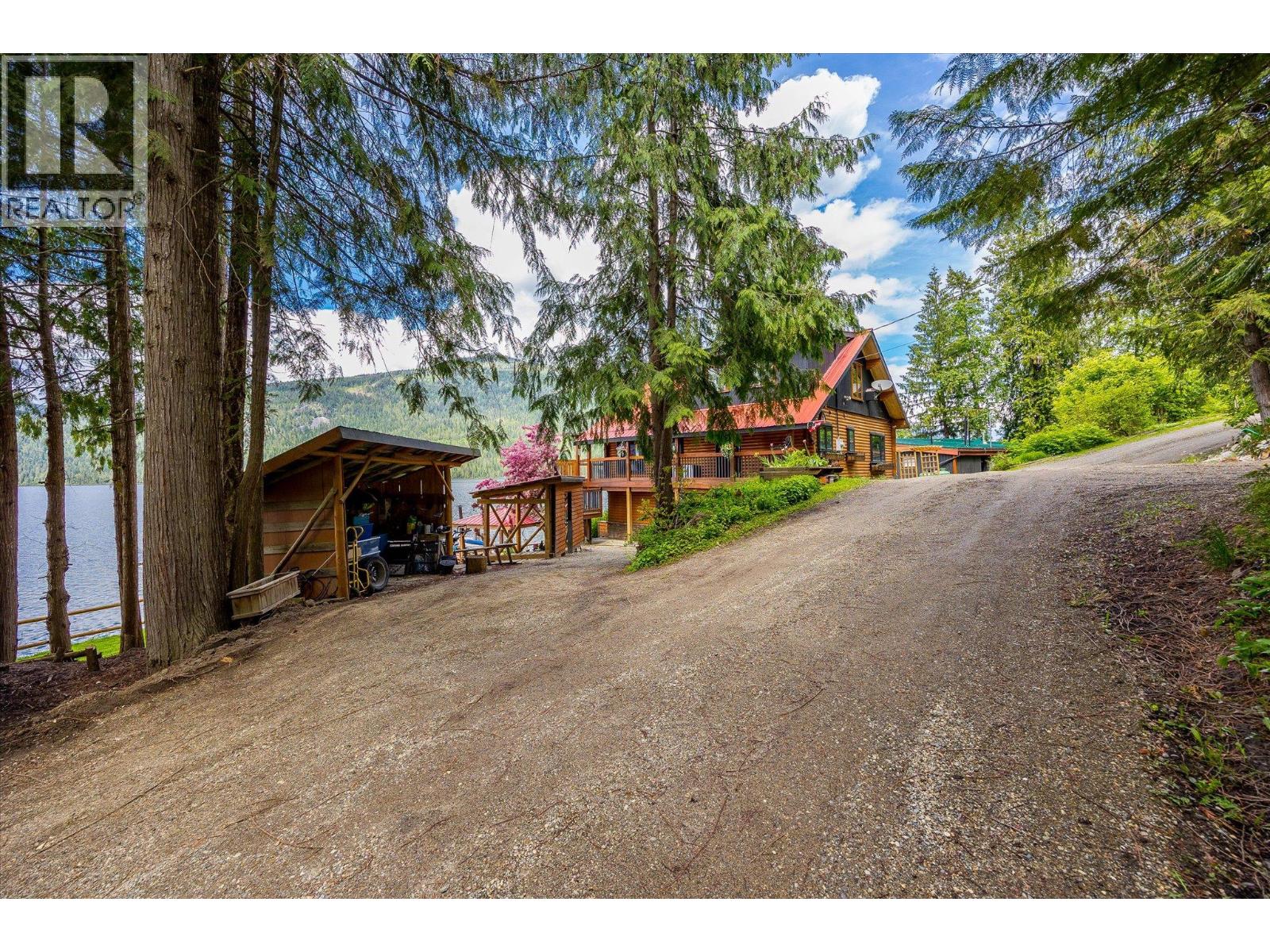 3546 MABEL LAKE Road - 74