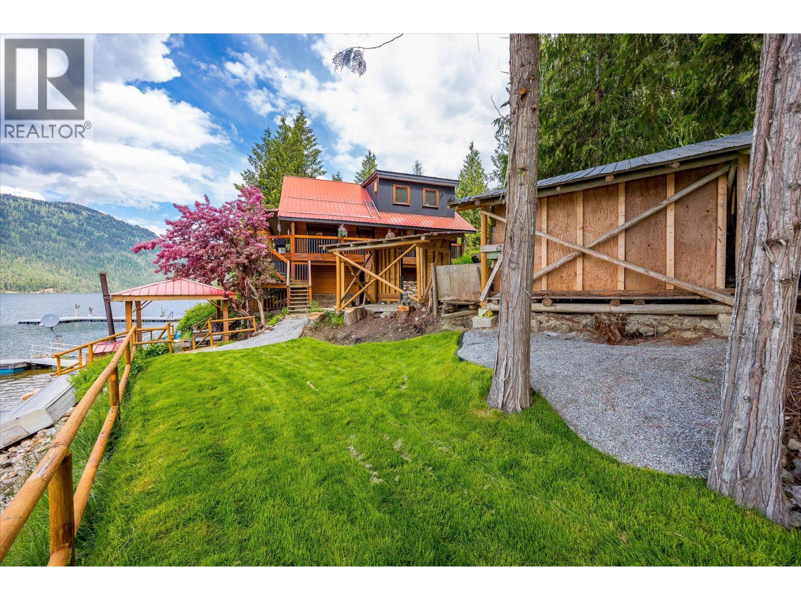 3546 MABEL LAKE Road - 70