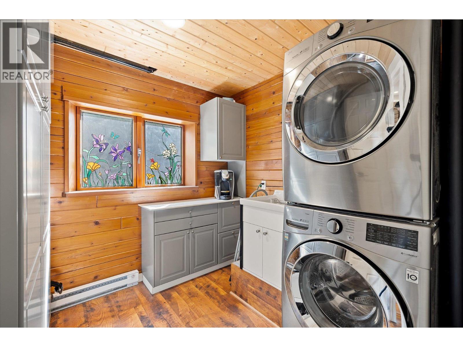 3546 MABEL LAKE Road - 30