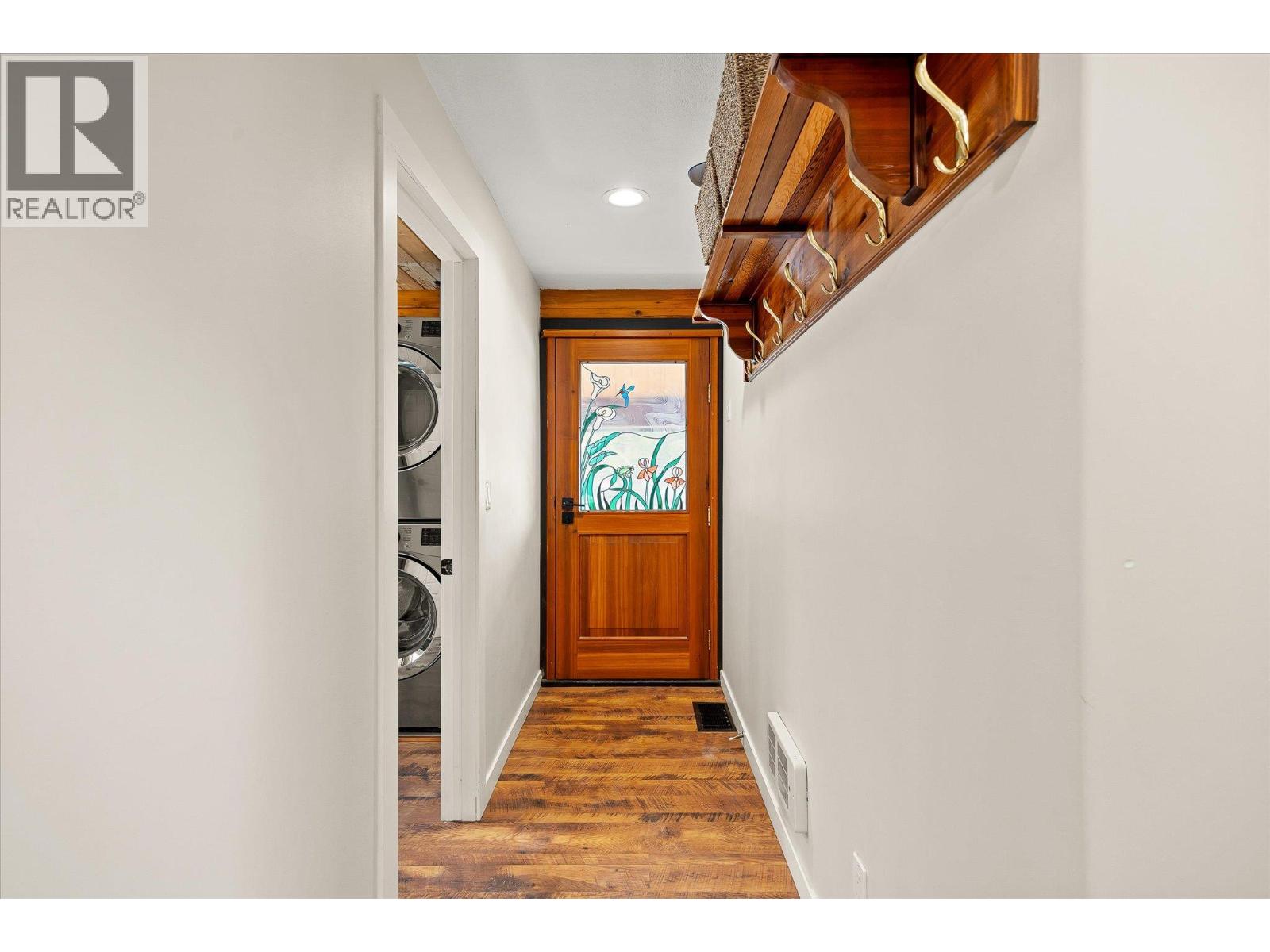 3546 MABEL LAKE Road - 9