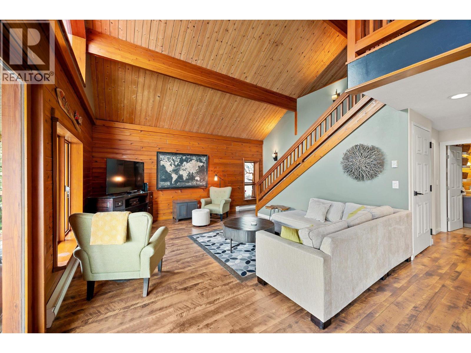 3546 MABEL LAKE Road - 12