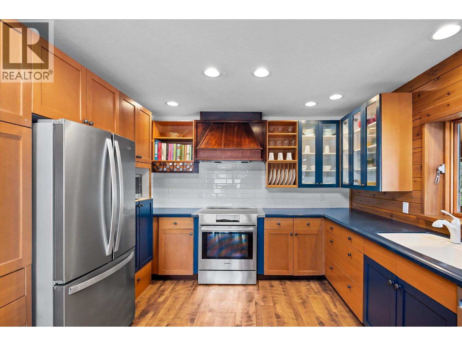 3546 MABEL LAKE Road - 17