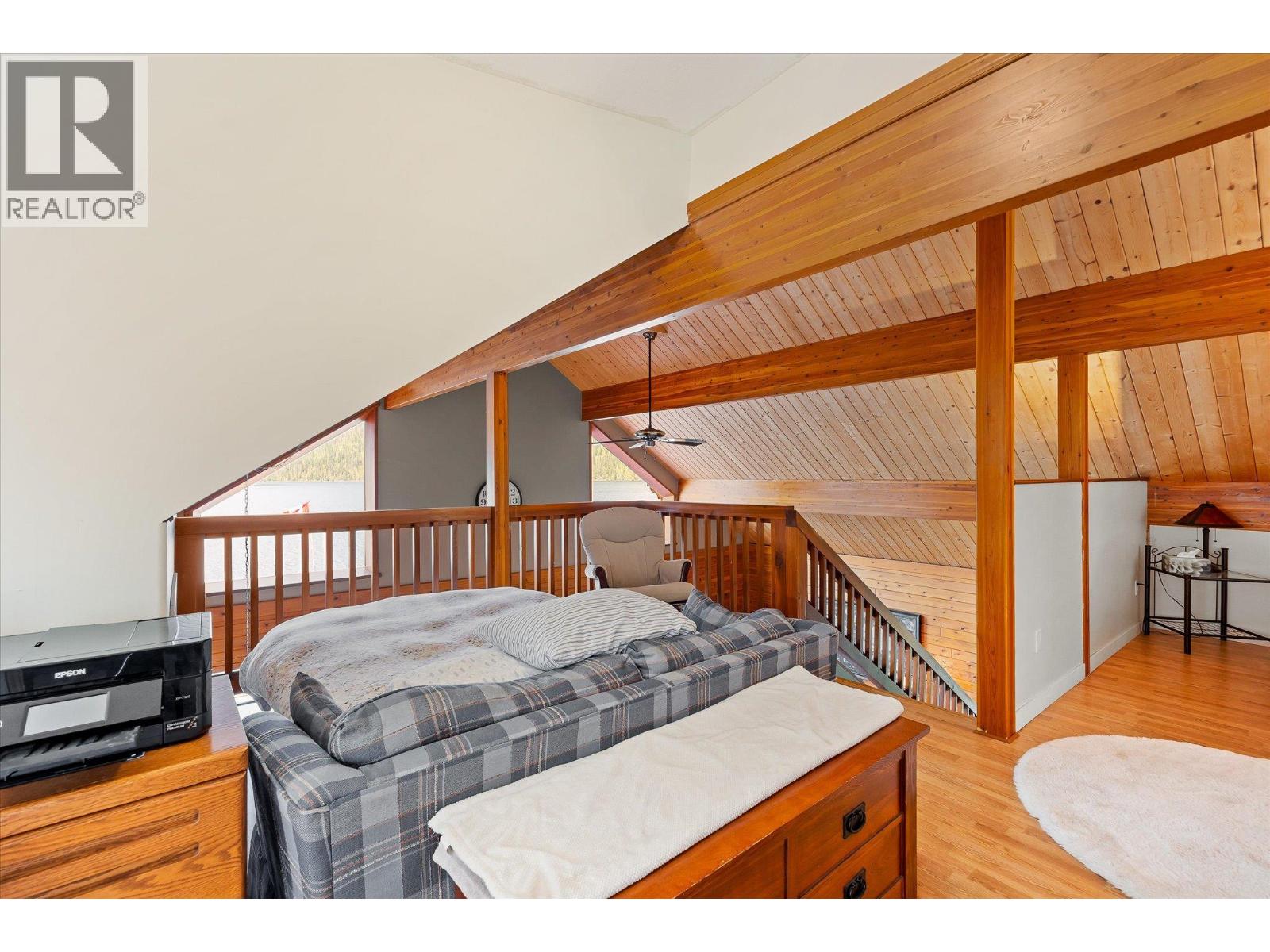 3546 MABEL LAKE Road - 33