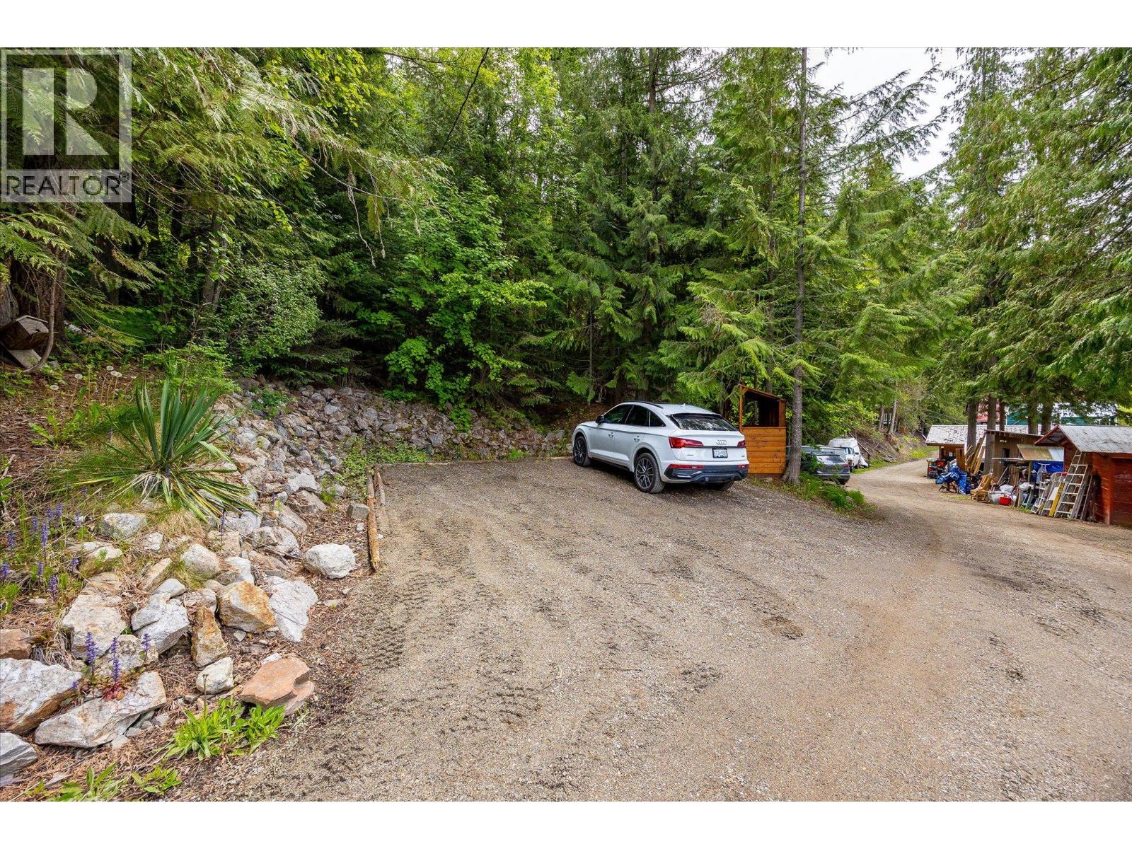 3546 MABEL LAKE Road - 76