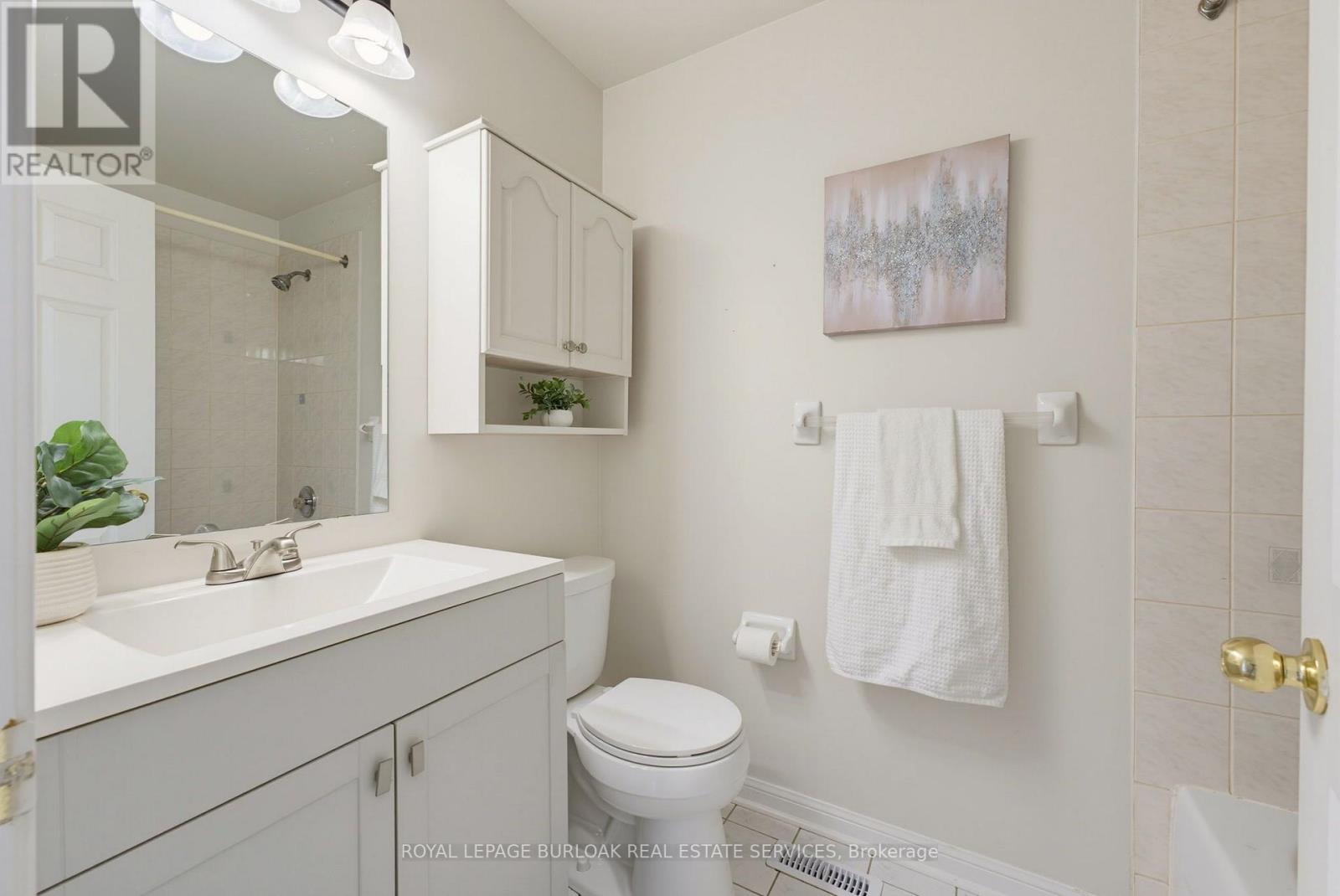 4425 PETER DRIVE - 25
