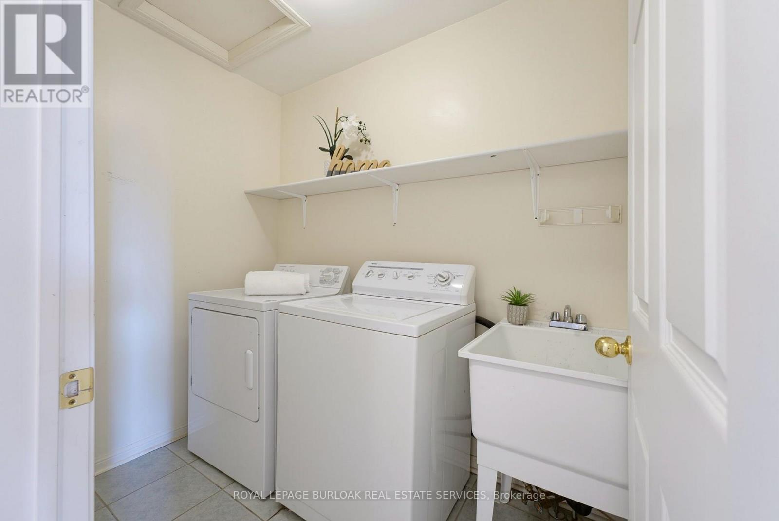 4425 PETER DRIVE - 26