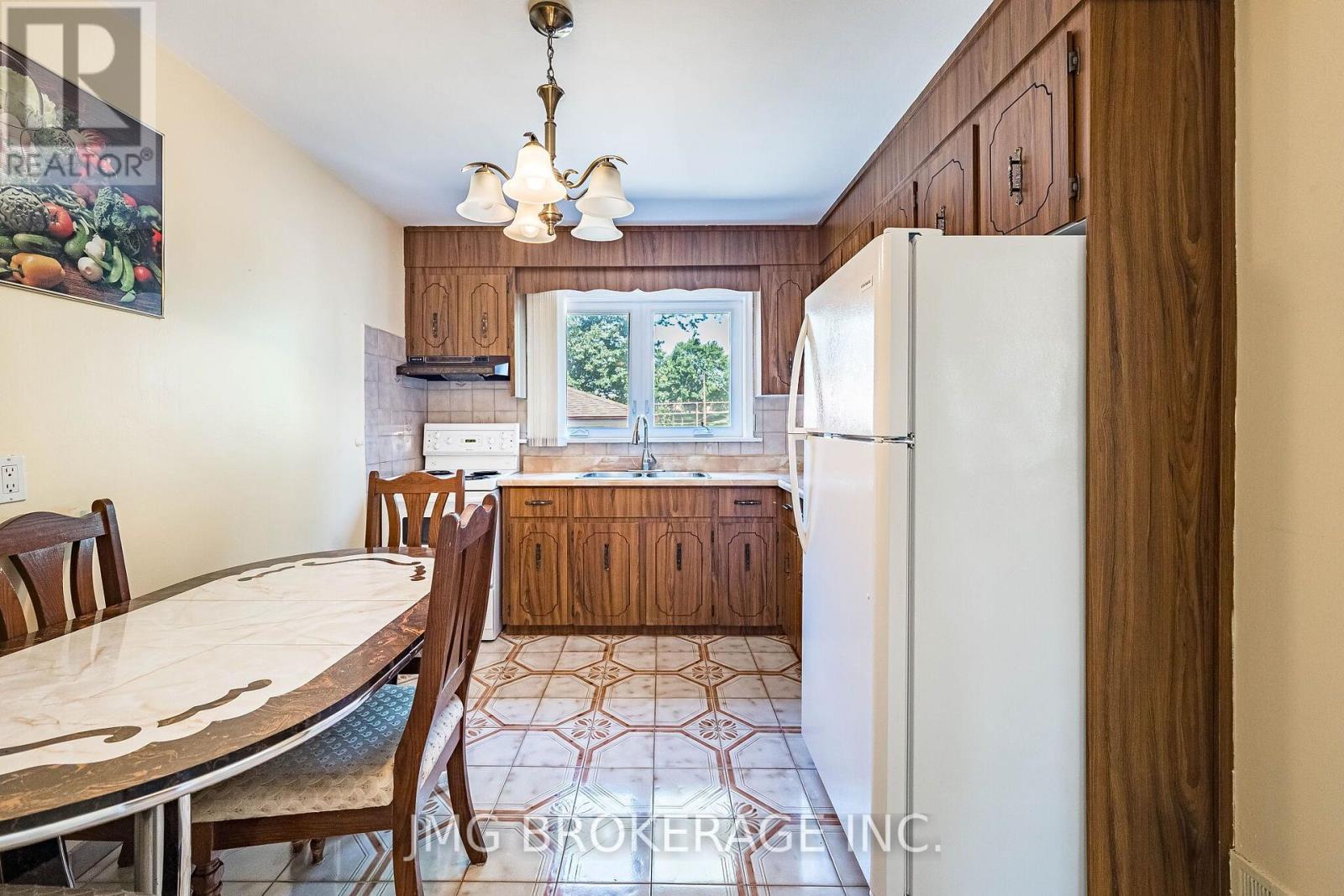 53 FOXRUN AVENUE - Image 13