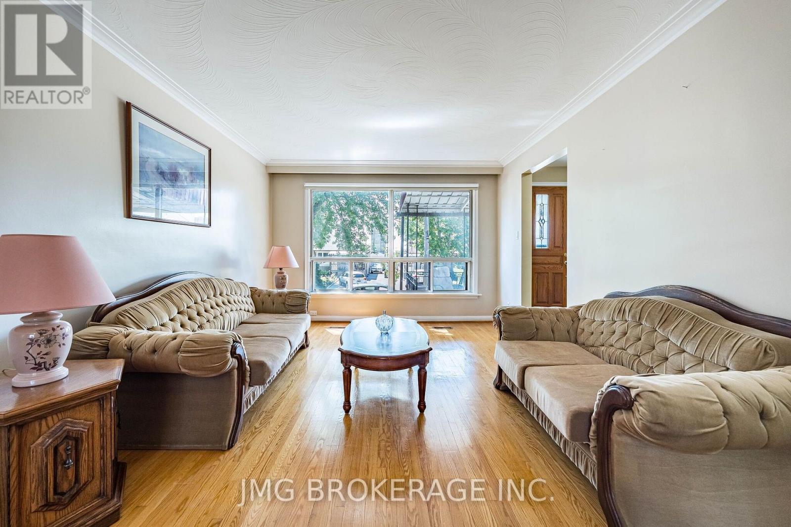53 FOXRUN AVENUE - 9