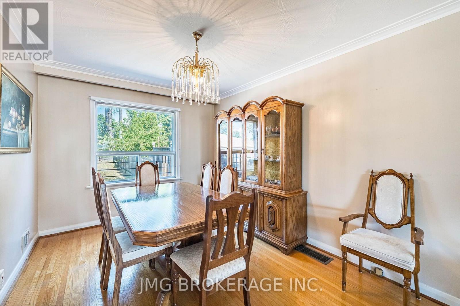 53 FOXRUN AVENUE - 12