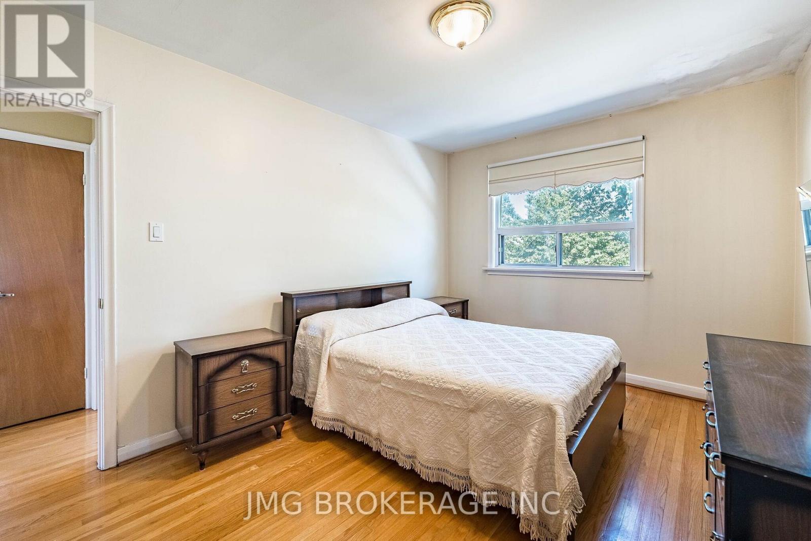 53 FOXRUN AVENUE - 22