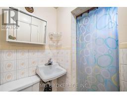 53 Foxrun Avenue, Toronto, ON M3L1L9 Photo 38