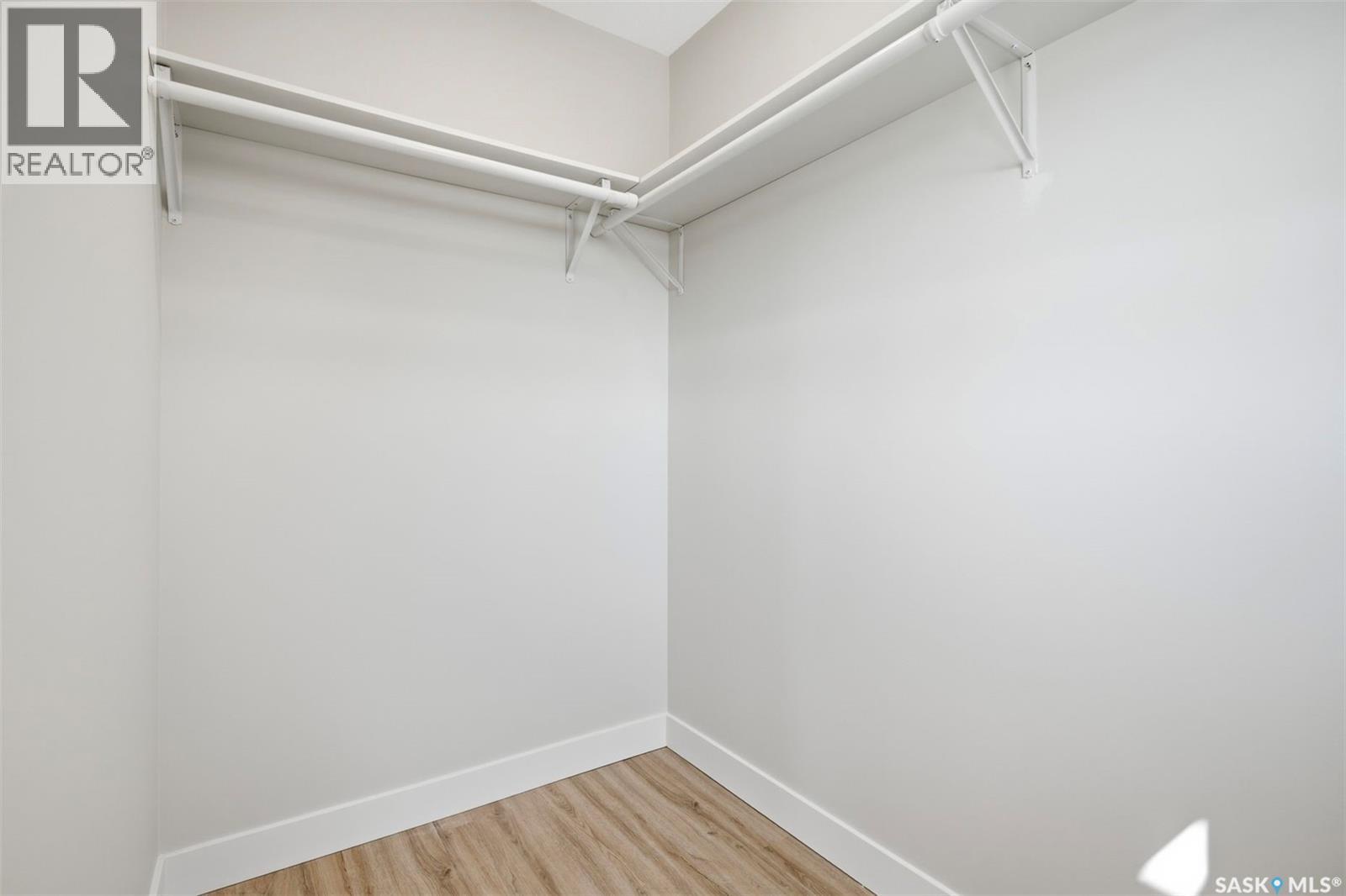 145 Emma CRESCENT - 19