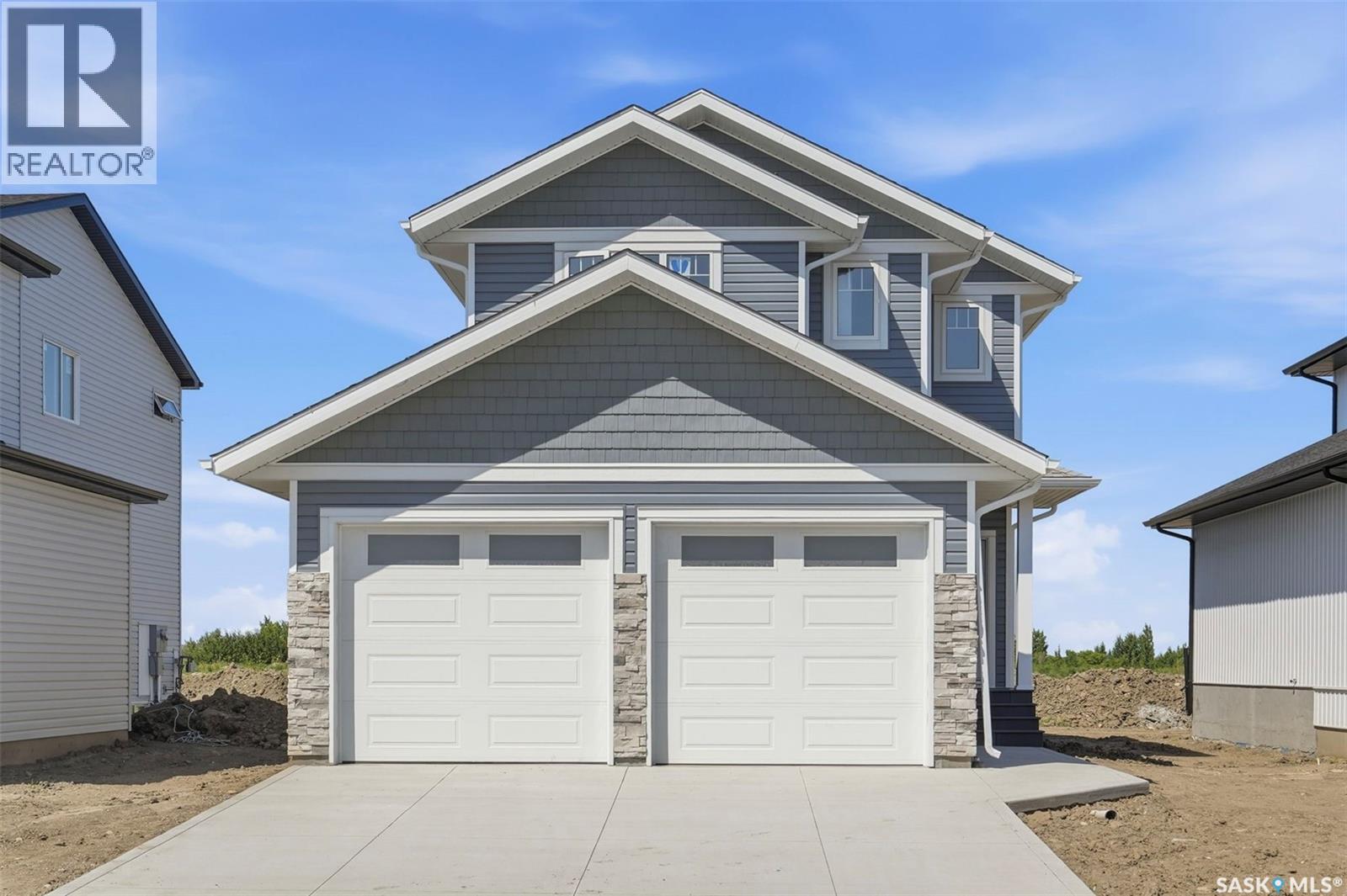 145 Emma CRESCENT - 2