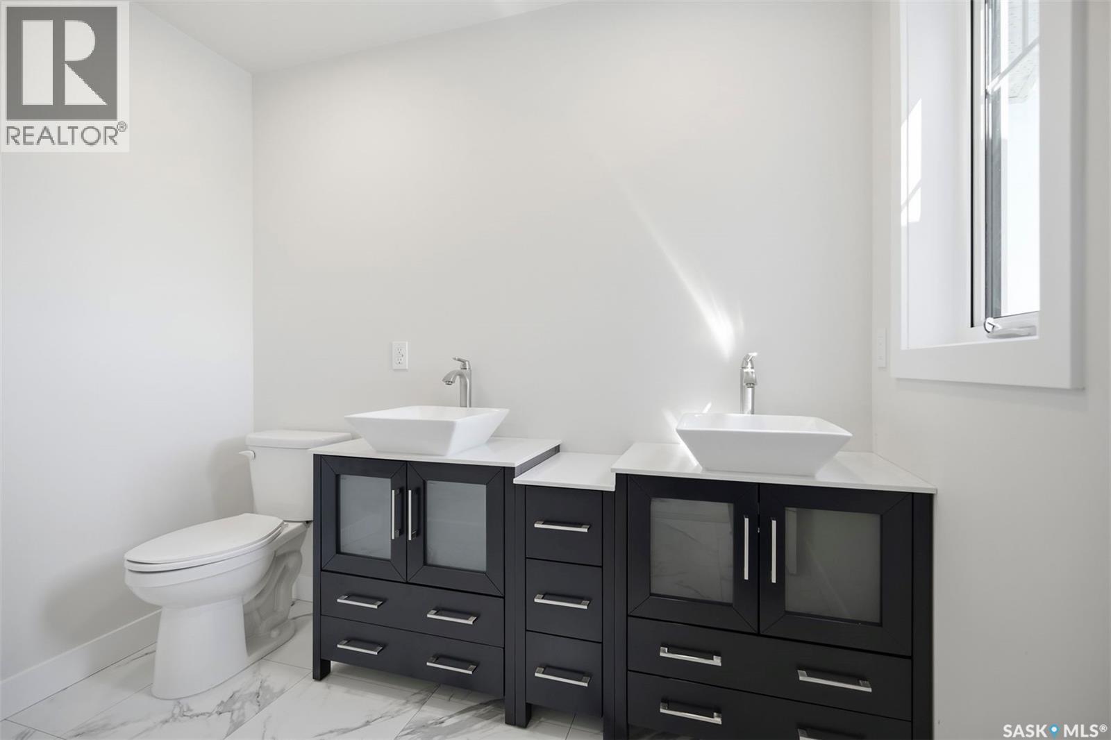 145 Emma CRESCENT - 20