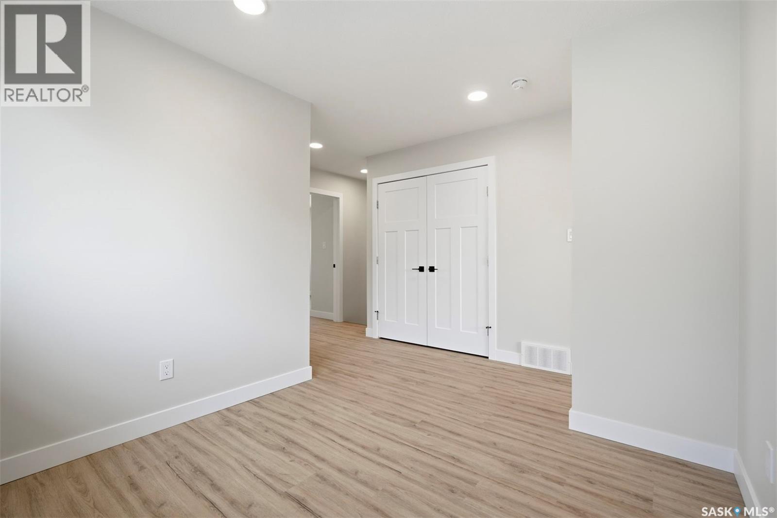 145 Emma CRESCENT - 26