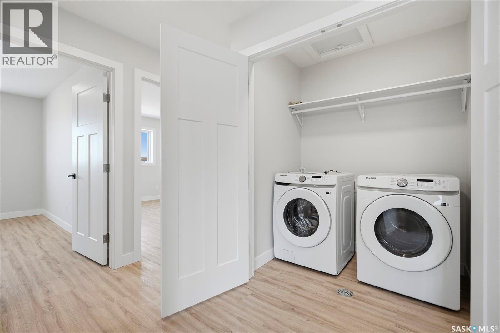 145 Emma CRESCENT - 27