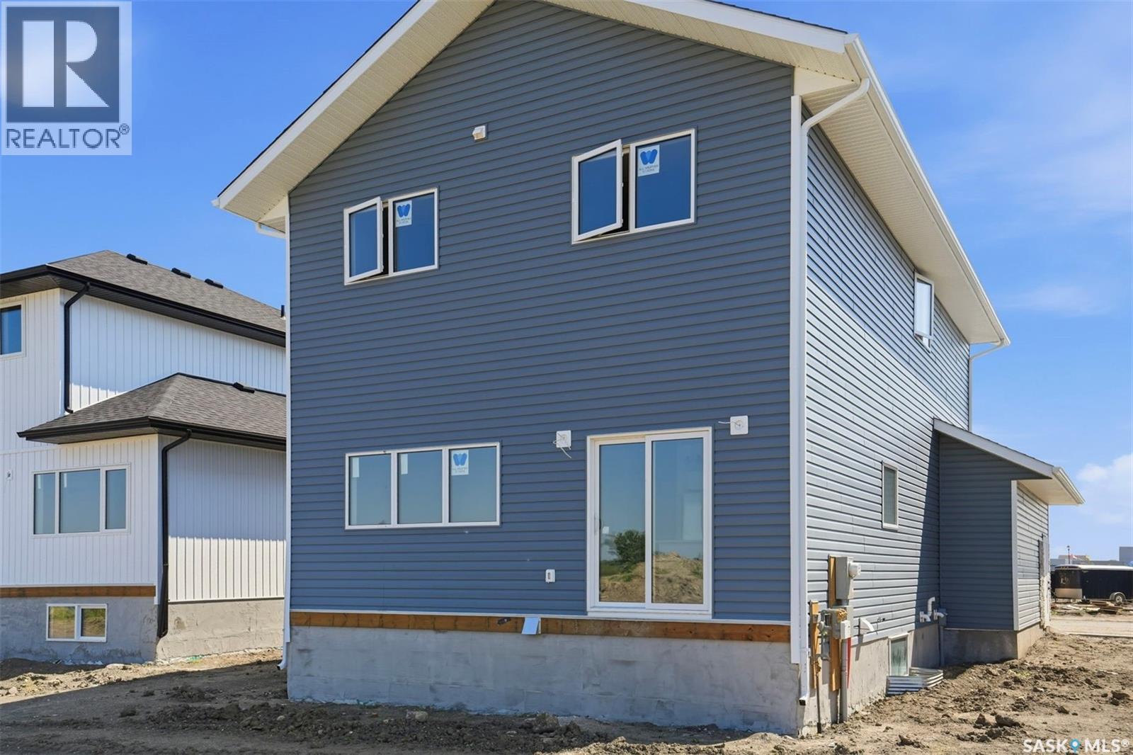 145 Emma CRESCENT - 35