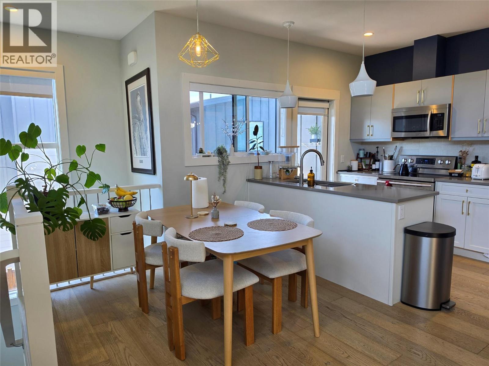 726 Coopland Crescent Unit# 2
