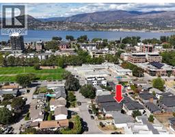 Laundry room - 726 Coopland Crescent Unit# 2, Kelowna, BC V1Y2V1 Photo 7